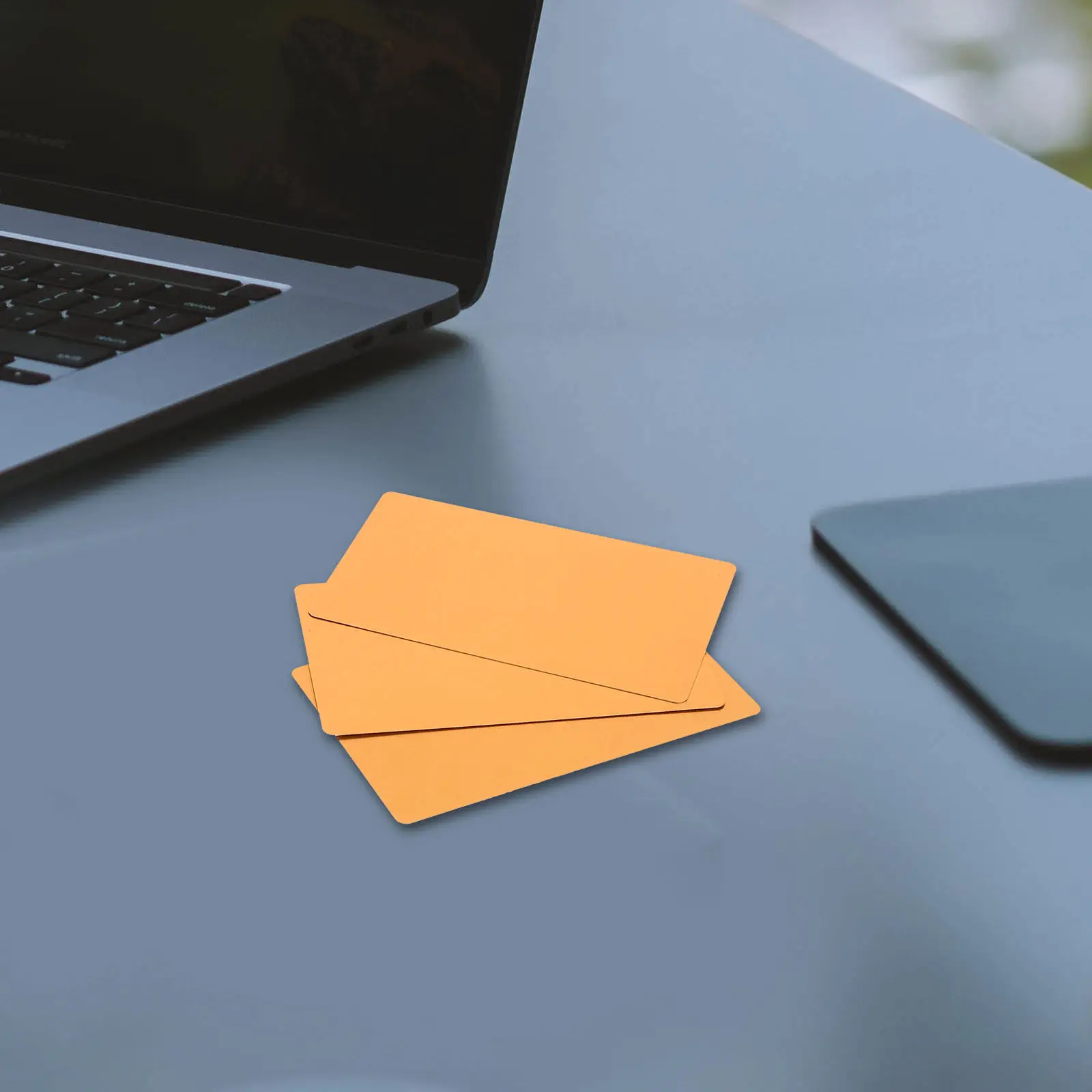 

50 шт. металлических визитных карточек, заготовки из алюминия для гравировки, для самостоятельного изготовления профессиональных металлических именных карт, для использования в бизнесе