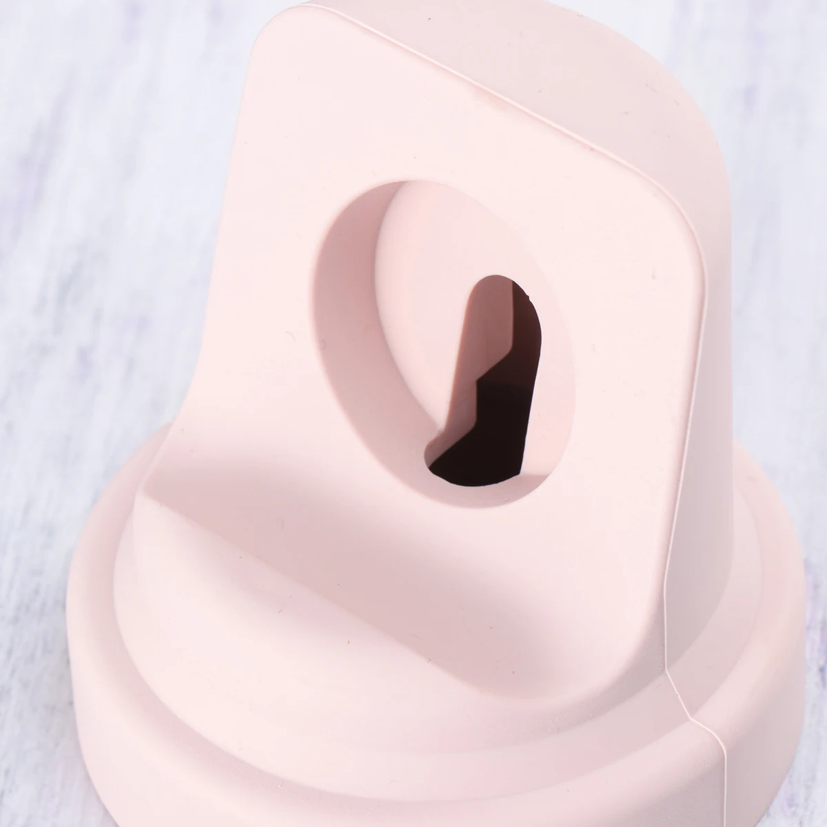 

Подставка для зарядки часов для всех моделей часов, держатель с отверстием для кабеля, подставка для док-станции, совместимая с серией 4, 3, 2, 1, розовая