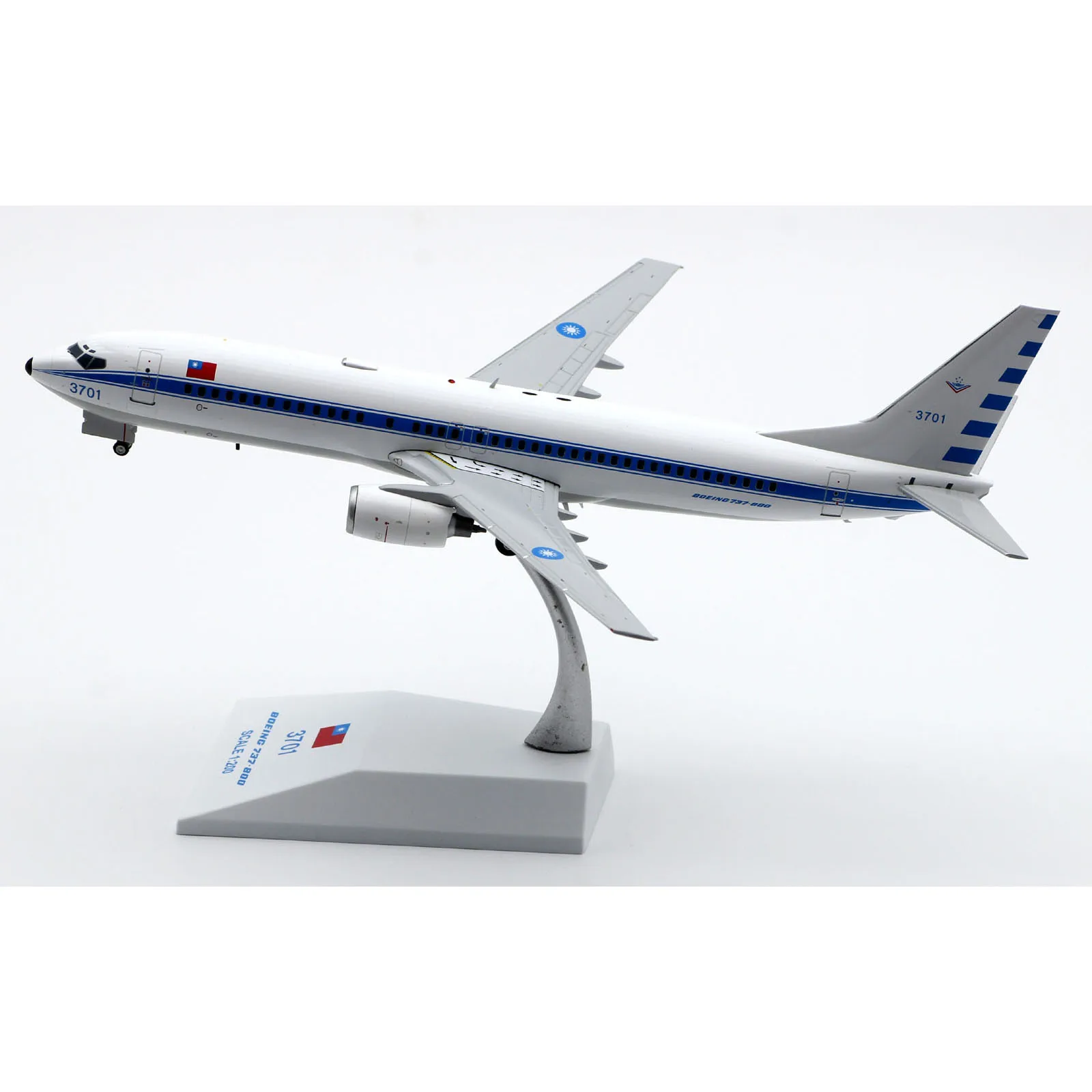 

LH2244 Alloy Collectible Plane Gift JC Wings 1:200 Taiwan Air Force Boeing B737-800 Diecast Aircraft JET Model 3701 With Stand