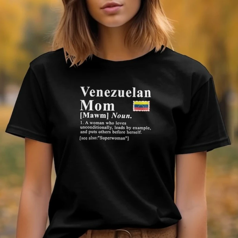 Definition Funny Venezuela Mom T-Shirt Proud Venezuelan Gift Latin Heritage Mama Tee for Mother’s Day Family Graphic Tshirts