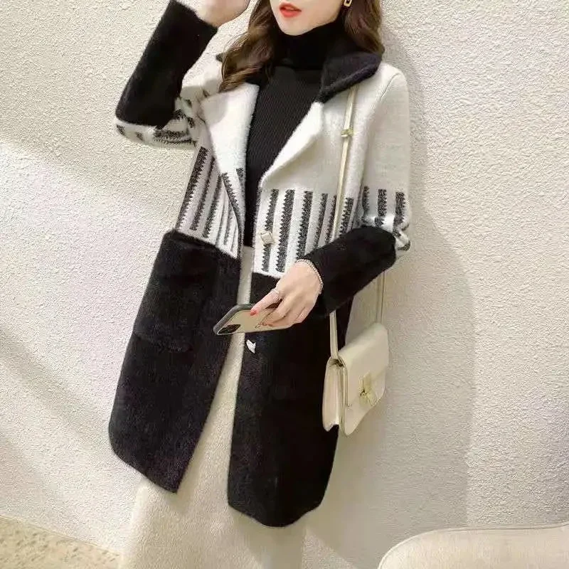 

Woolen Coat New Autumn Winter Korean Trend Ladies Imitation Mink Velvet Jacket Simple Mid-Length Female Thickened Top Coat C203