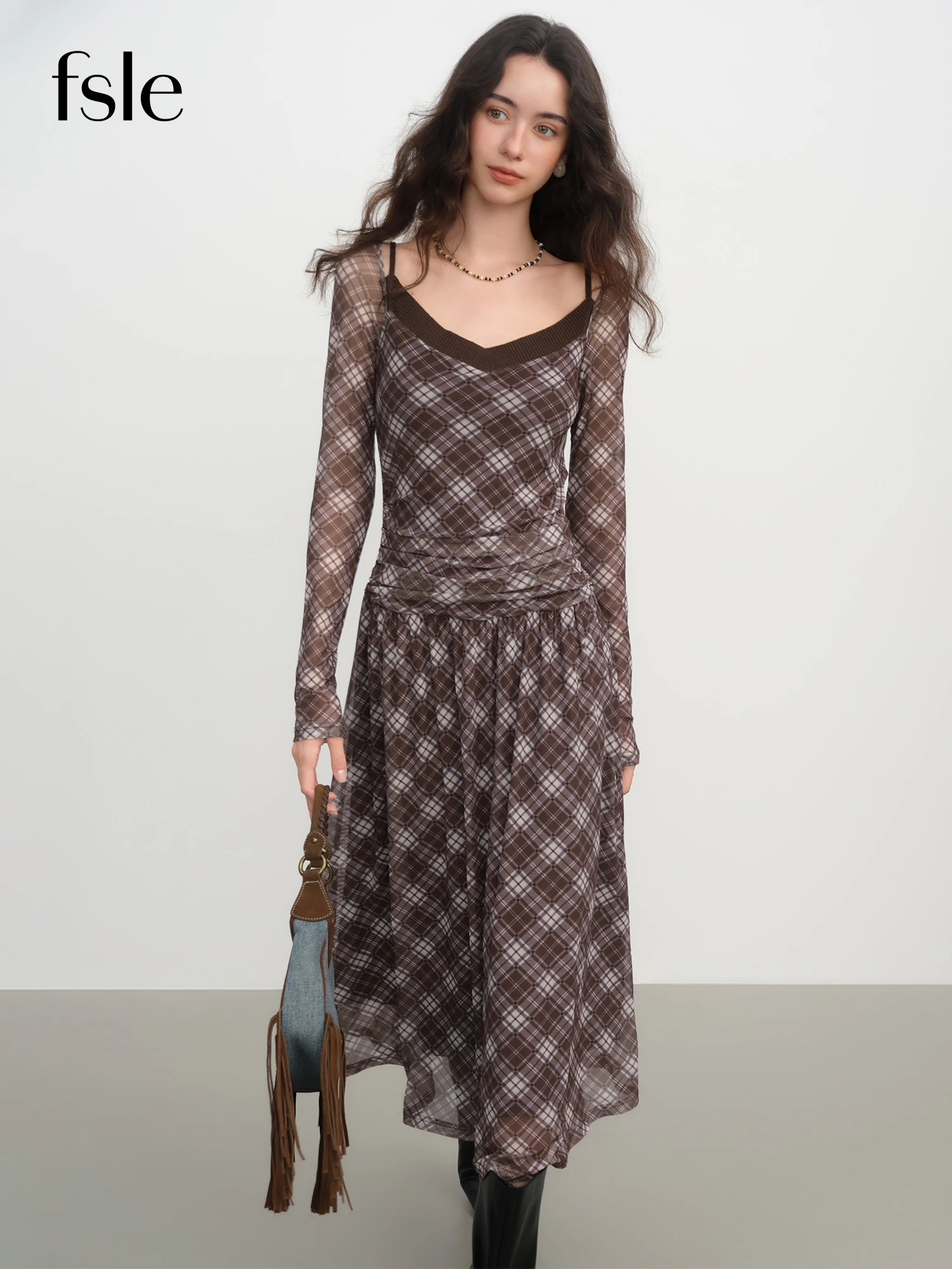 

FSLE Elegant Women's Vintage Plaid Pleated Faux Two Piece Slimming Fitted Dress for Winter 2025 New High Waist Travel Dresses