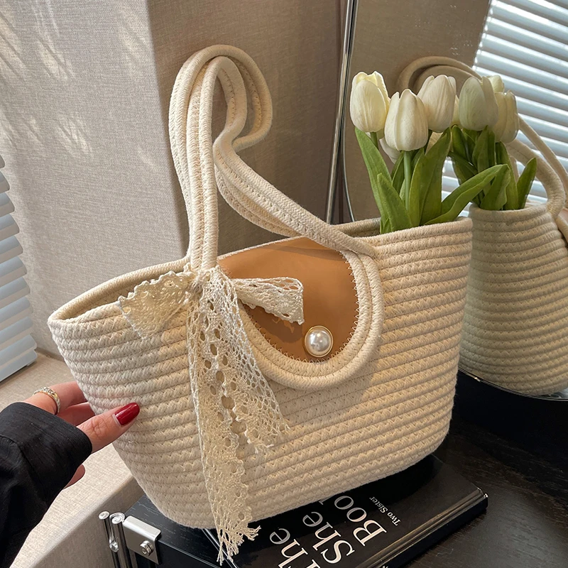 Woven Handbag Pastoral Style Pearl Buckle Woven Shoulder Bag Large Capacity Travel Holiday Photo Accessories Bag Shoulder Basket