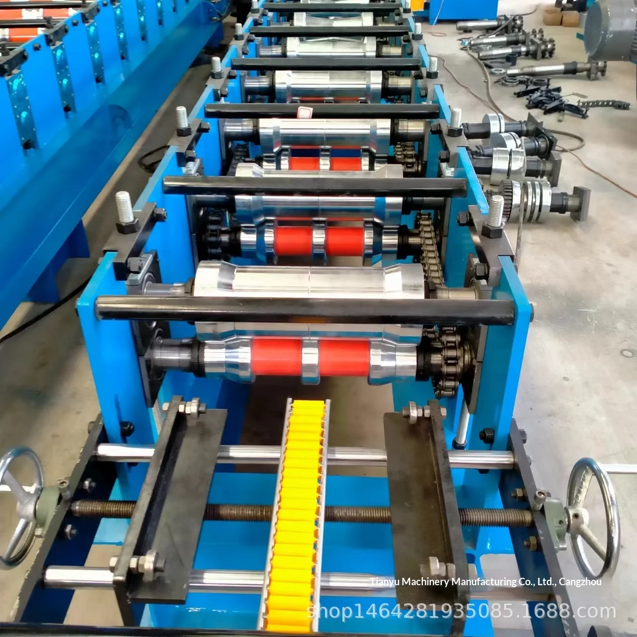 Color Steel Roof Tile Forming Machine Overlapping Ridge Tile Press Machine Fully Automatic CNC Rroll Forming Machine