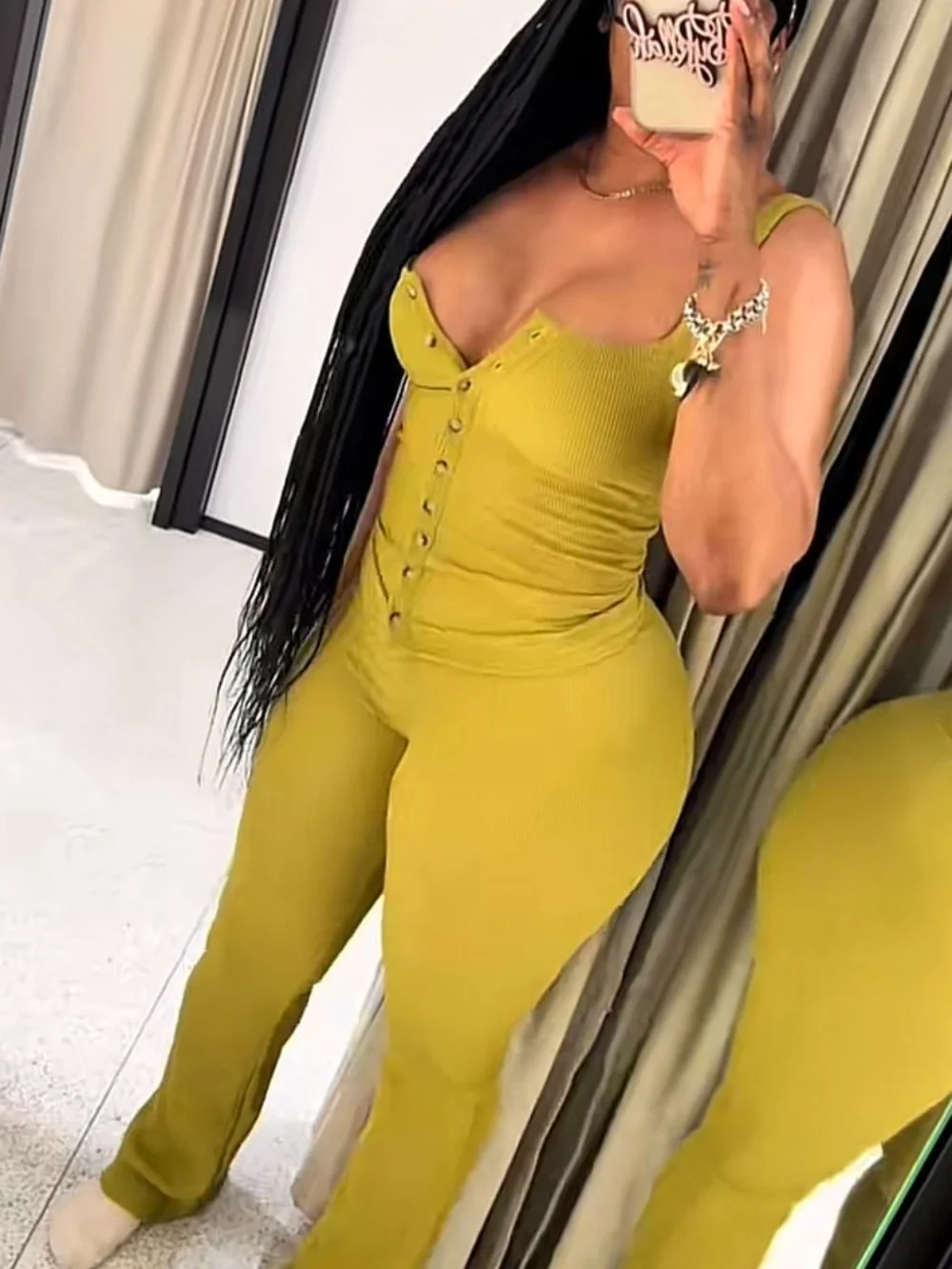 

Women's Retro Single-Breasted Button Sleeveless Square Neck Wide Shoulder Strap Camisole Middle Waist Flared Pants Set