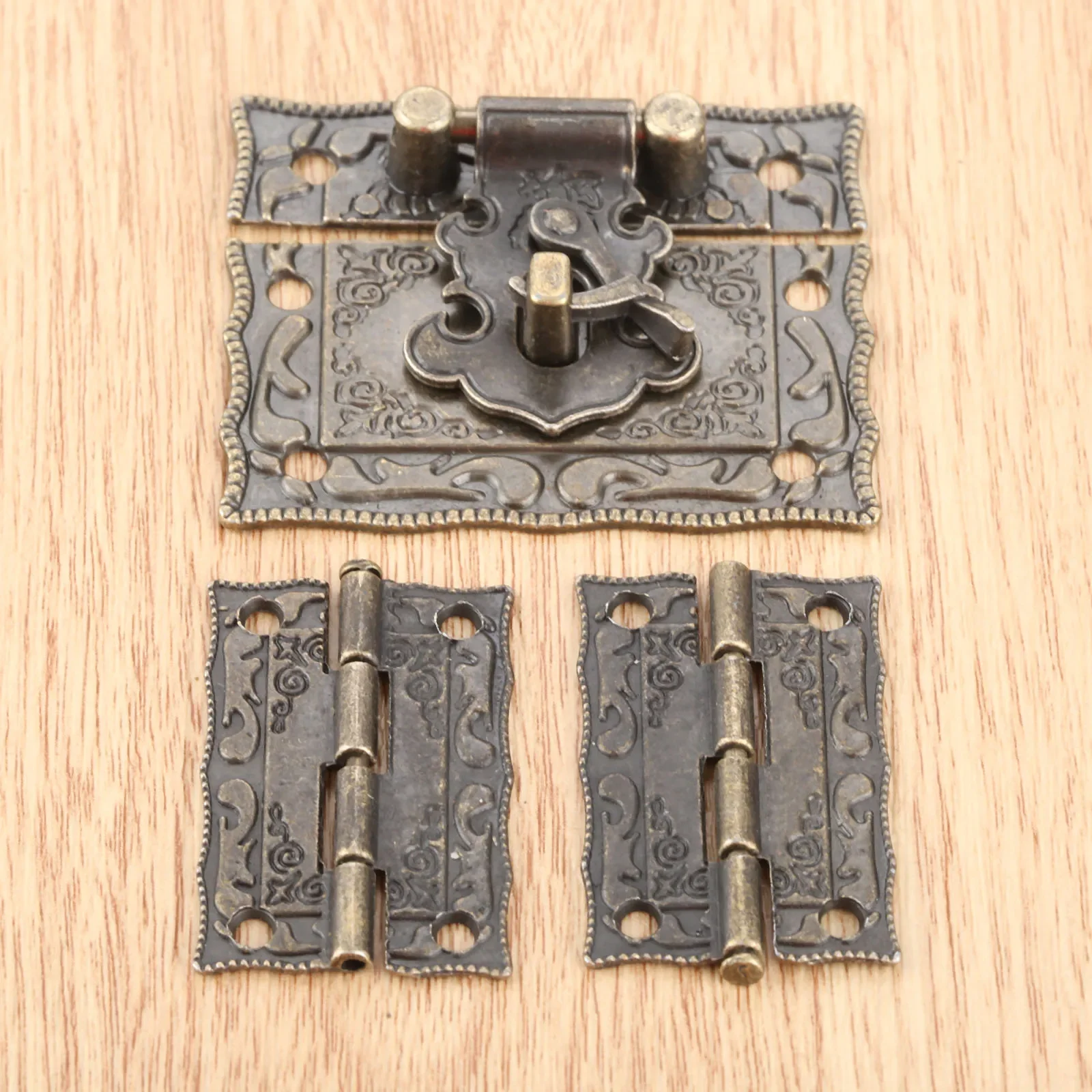 3pcs/kit Box Latch Hasp Clasp + Hinges w/screw Suitcase Cabinet Antique Bronze Jewelry Wooden Case Vintage Hardware Old Fashion