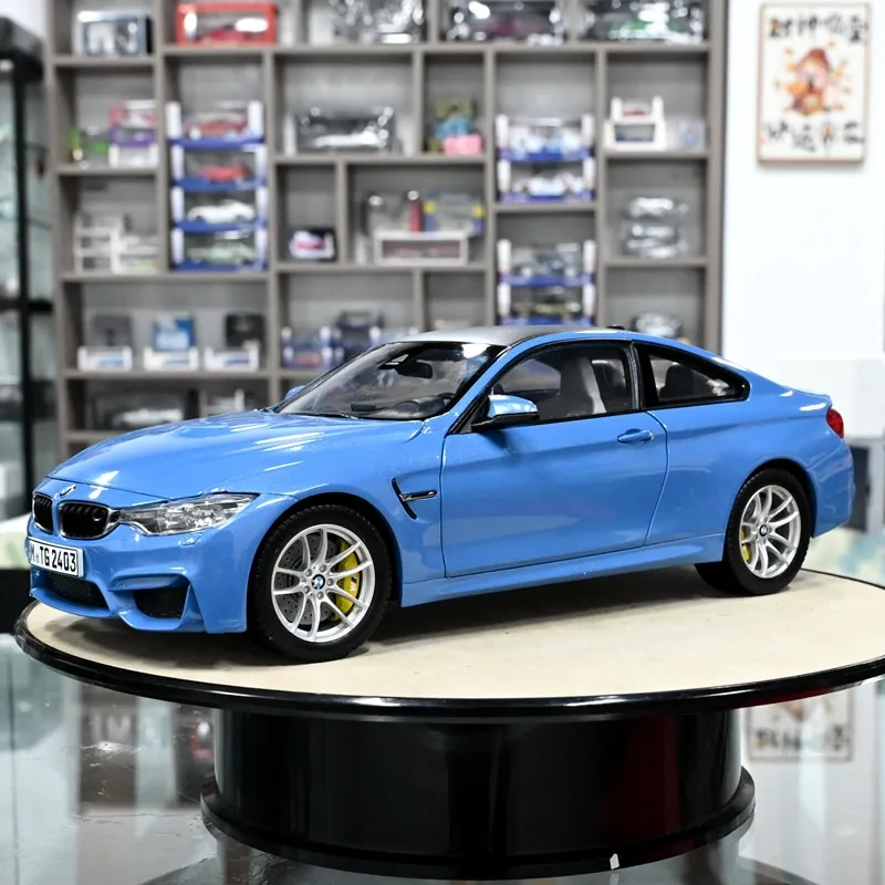 Diecast Paragon 1:18 Scale BMW M4 F82 Alloy Car Model