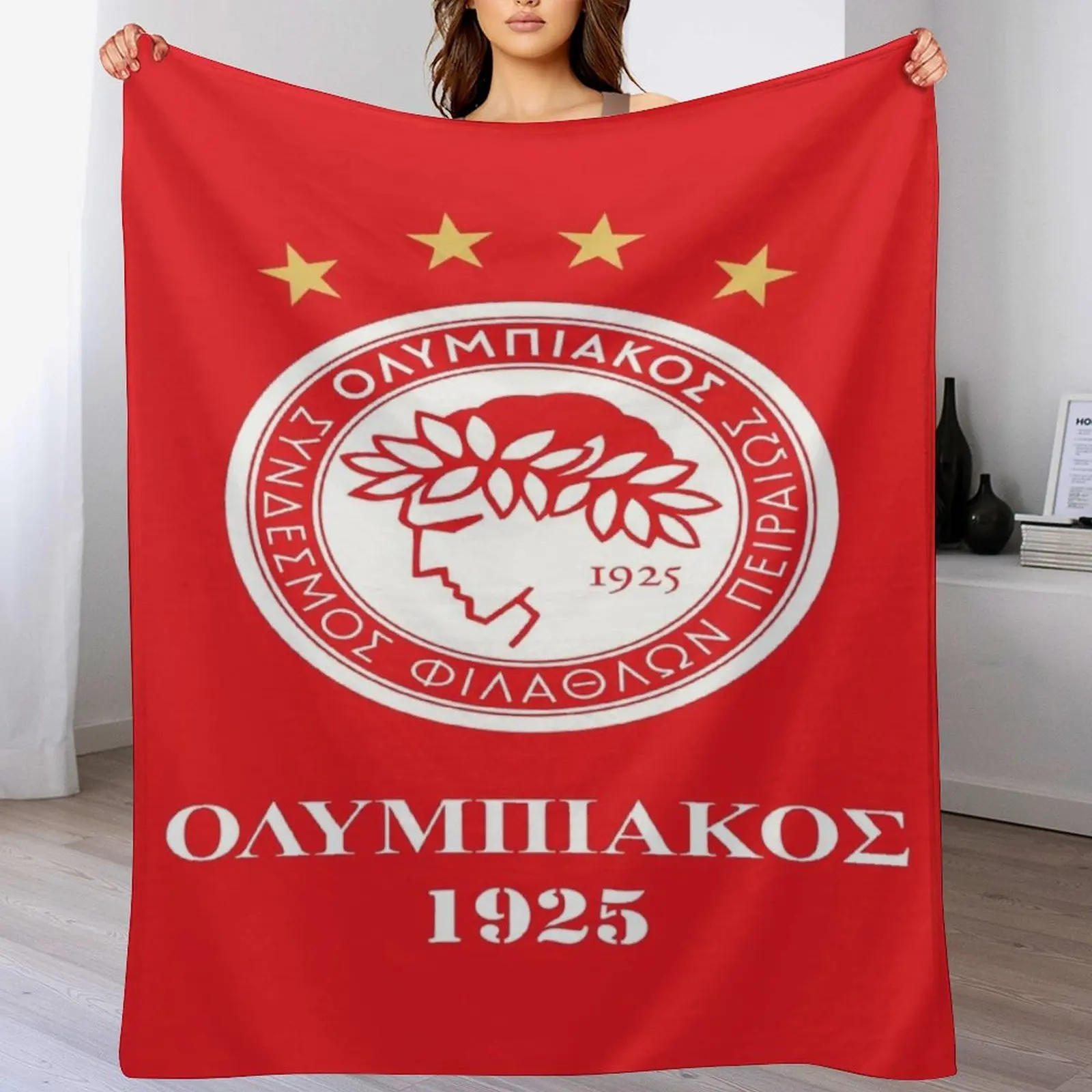 OLYMPIAKOS PIRAEUS FC Throw Blanket