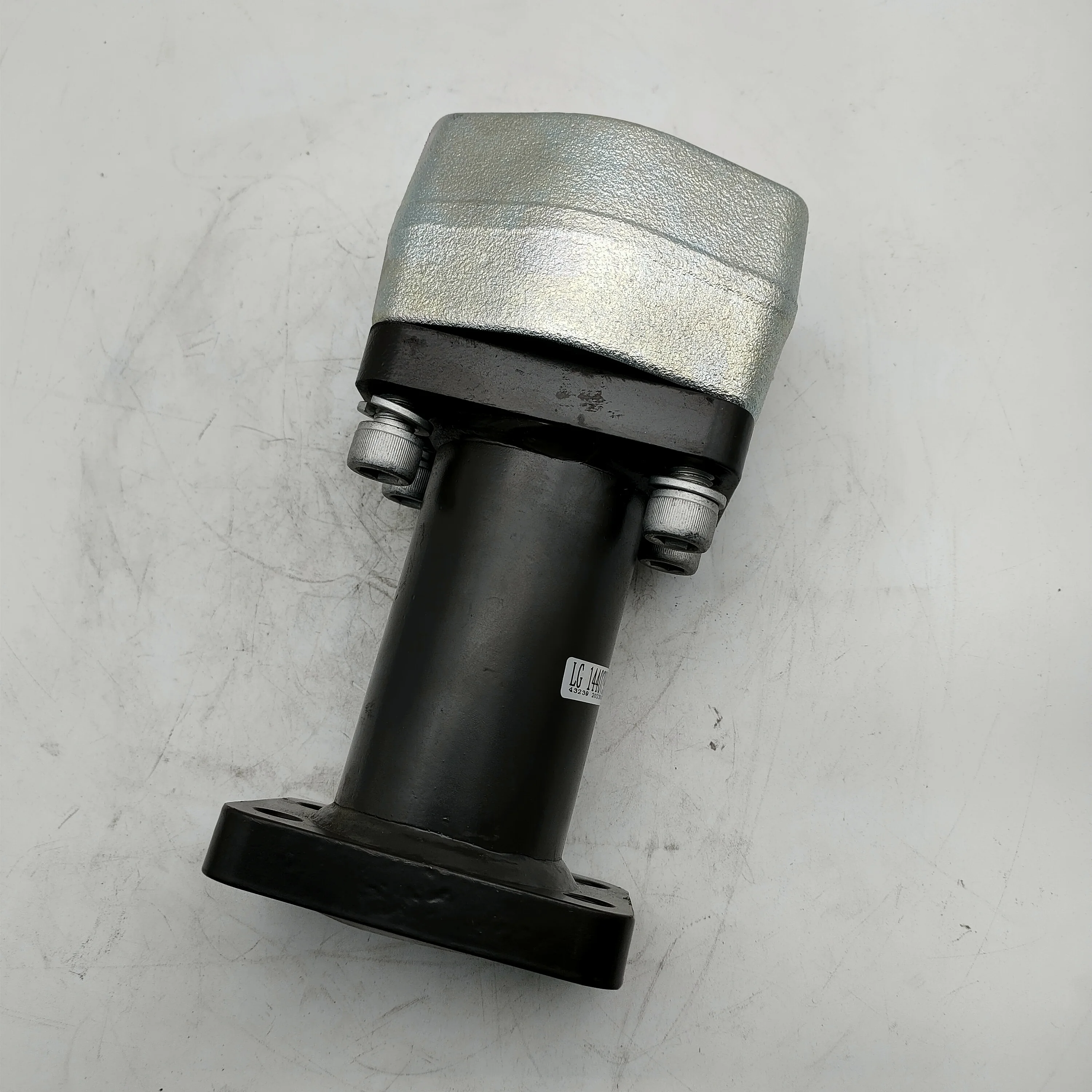 

Excavator Parts Flow Control Valve Assy 4 Point 5 bar Back Pressure Valve 14407992