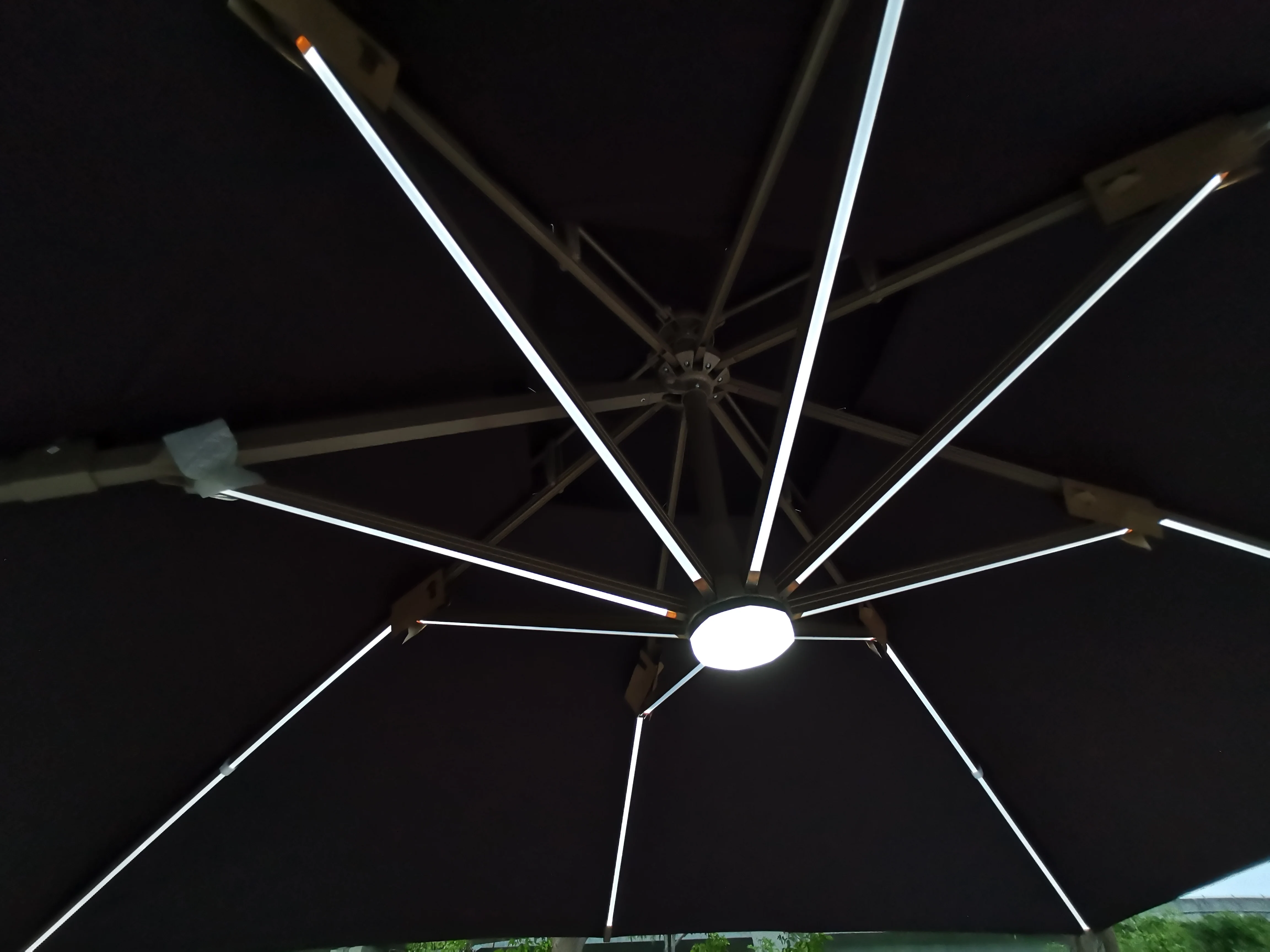 ATV&UTVEnergy Saving Outdoor Umbrella Patio Umbrellas Aluminium Outdoor Garden Parasol Beach Umbrella With Led Light