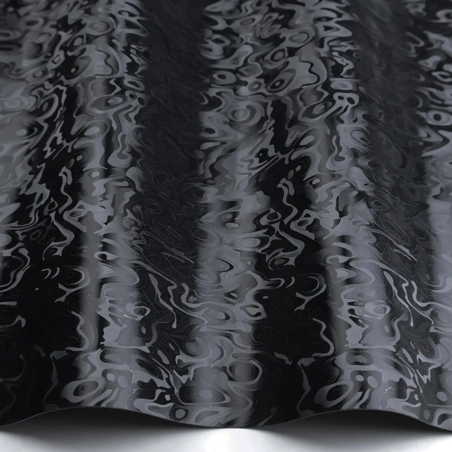 

Глянцевая черная пленка Metaverse Ghost из углеродного волокна для автомобиля - материал ПВХ, винил с автоматической изменением цвета