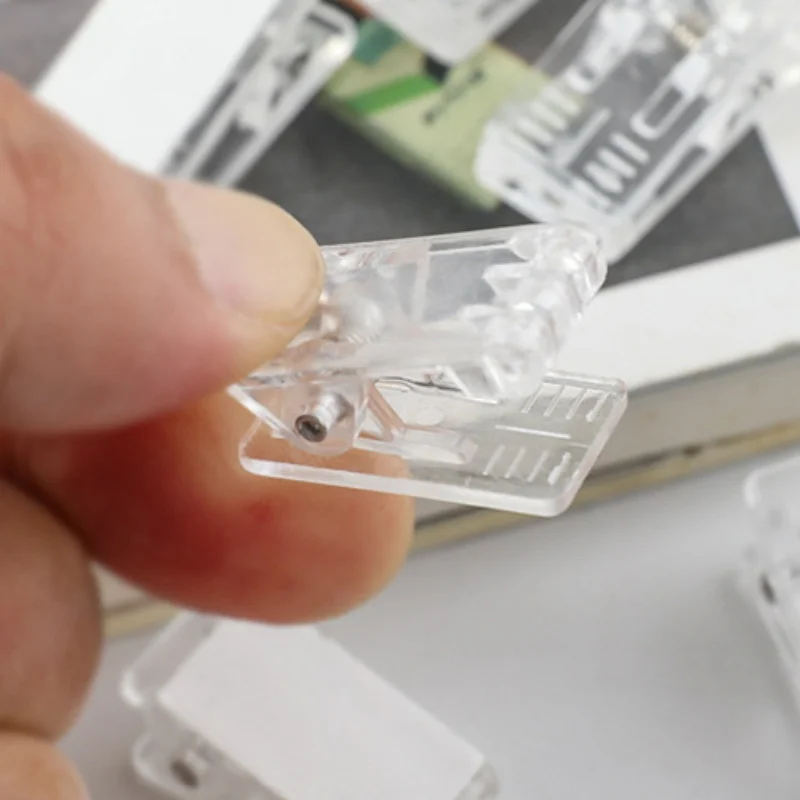 10 Stück transparente PP-Kunststoffklammern, selbstklebende kleine Schreibwarenklammern für Akten, Fotos, Handbücher, Papier, Organisationszubehör – Detail 2