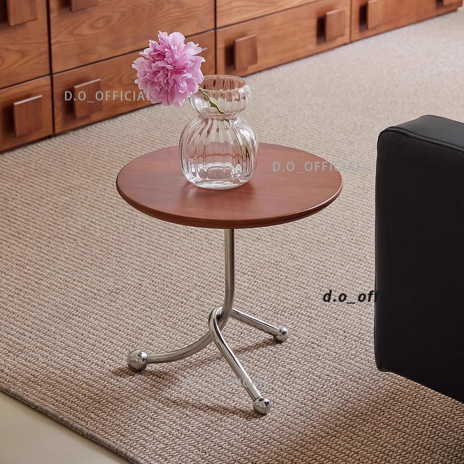 Round side table for home sofa; creative storage coffee table; bedroom mini nightstand.