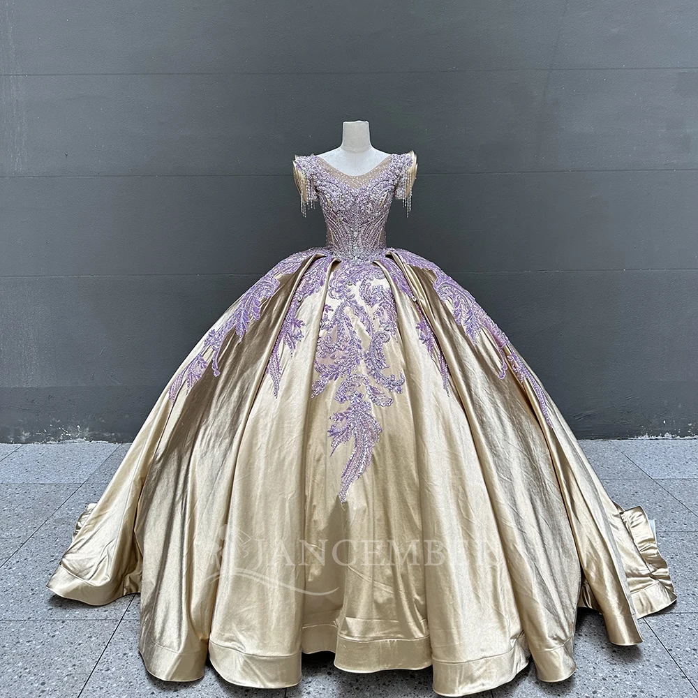 Exquisite Ball Gown Quinceanera Dress for Girl Appliques Court Train Robe Princess Customized vestidos de 15 años quinceañeras