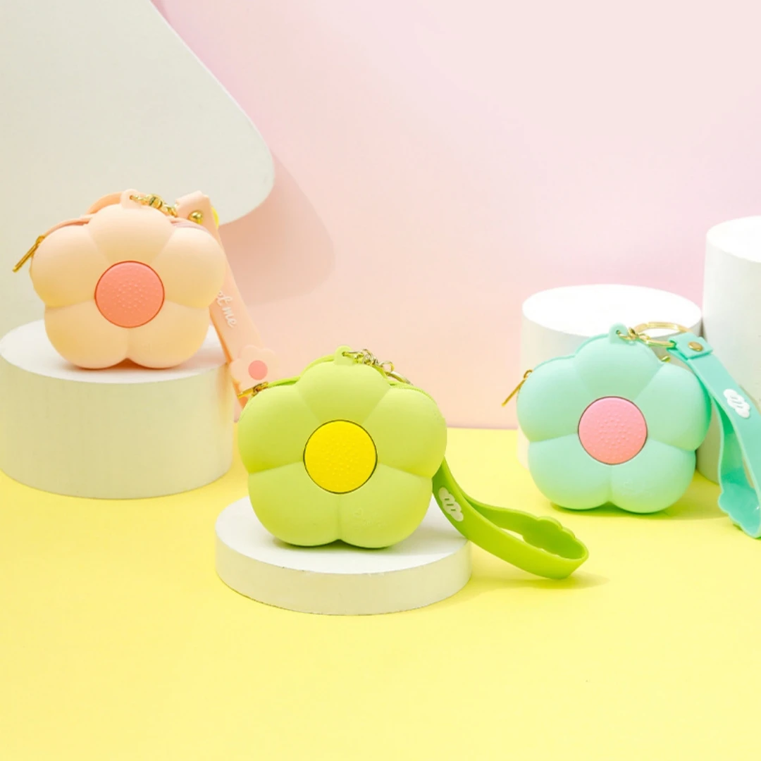

Mini Portable Cartoon Cute Zipper Wallet Flower Shape Silicone Coin Purse for Women Student Earphone Key Bag Backpack Pendant