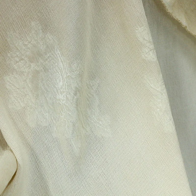 Nieuwe geperforeerde mesh-stof in nationale trend in Chinese stijl met jacquard-niche-ontwerperkleding in reliëf