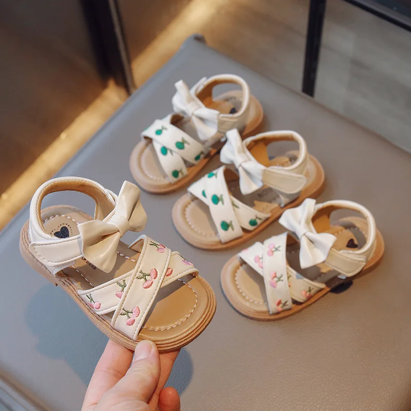 Summer Children Embroidered Princess Sandals Kids Soft Sole One-strap Beach Shoes Girls Open-toe Buckle Roman Sandals Outdoor
