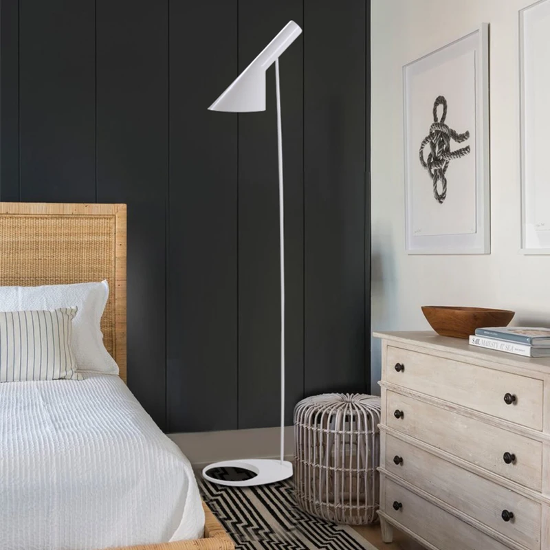 Moderne LED Boden Lampe Schlafzimmer Licht Schwarz Weiß Tisch Lampe Stehlampe für Leseraum Wohnzimmer Wohnkultur