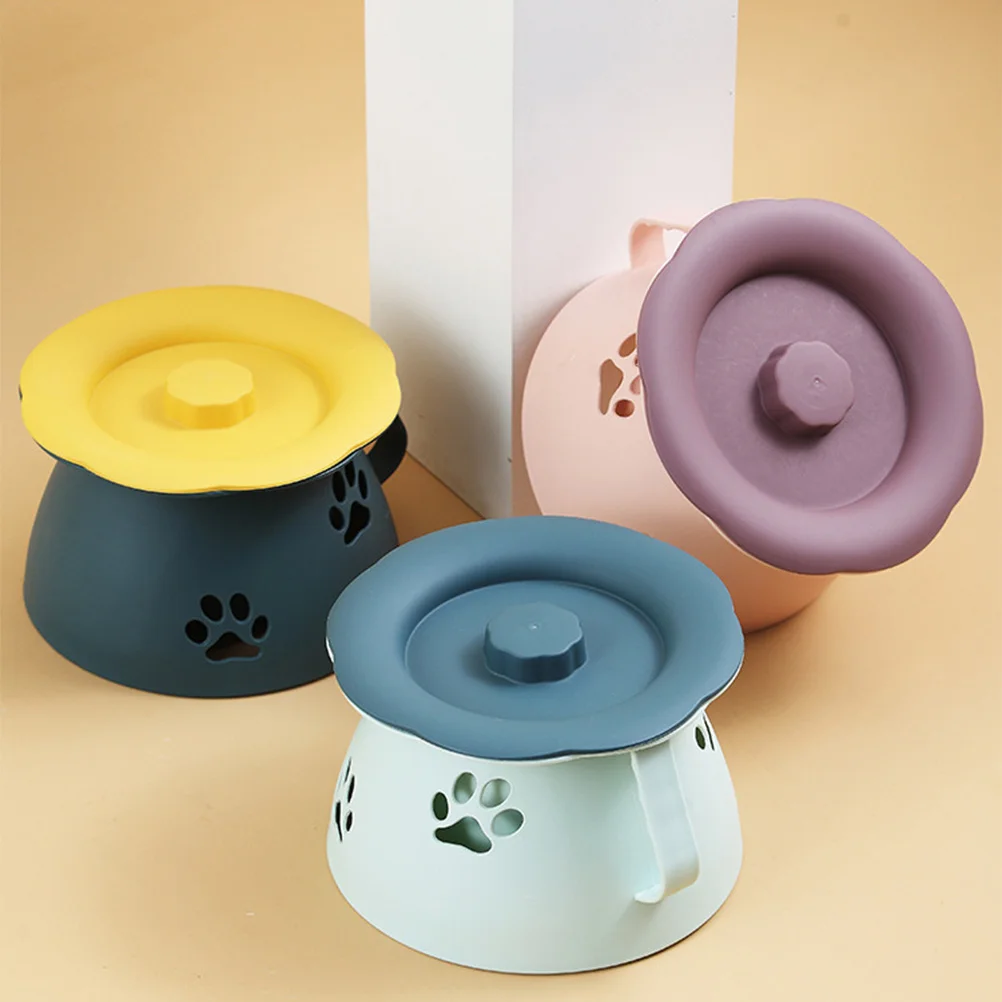 مقعد تدريب للأطفال الصغار من البلاستيك السميك باللون الأزرق السماوي مع غطاء مقبض للتحكم في الرائحة بنمط مجوف #4