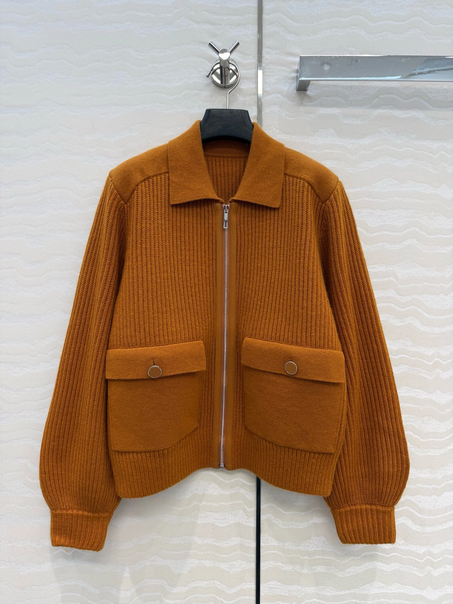 2026 Autumn/Winter New Women's Cashmere Jacket Top, Made of Cashmere Material, High Quality, Loose fit, Casual, Versatile