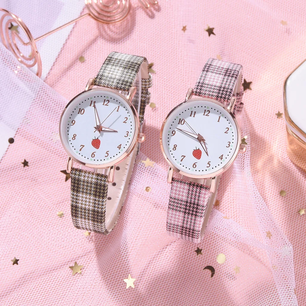 Cute Strawberry Pattern Watch Set, Relógio de quartzo versátil para meninas, elegante