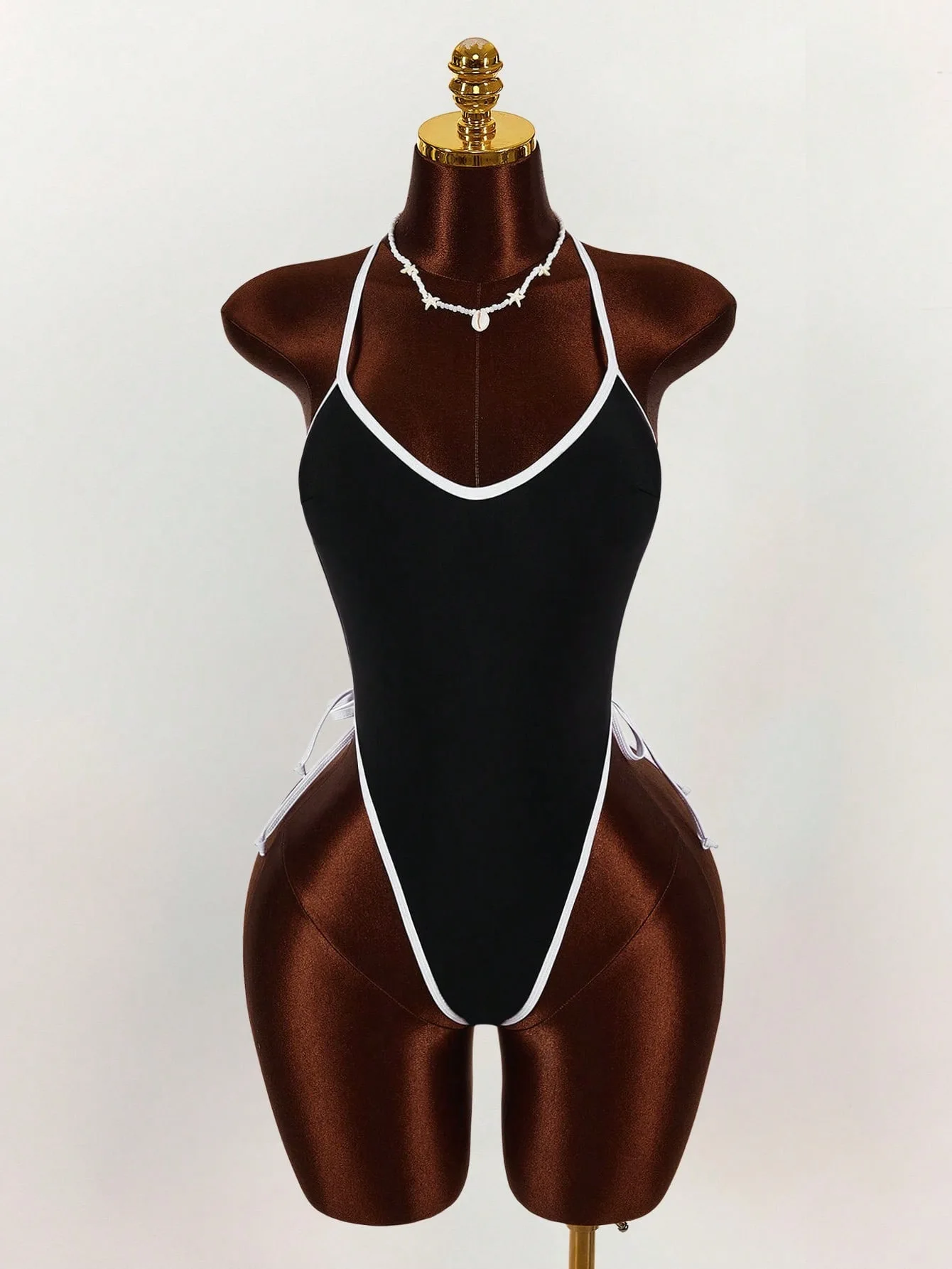 Sexy Black White Contrast Sleeveless Bodysuit Women For Summer Street Fashion And Party