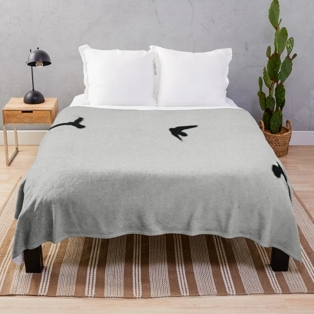 

Birds Fly. Throw Blanket Decorative Throw Bed Fashionable Blankets