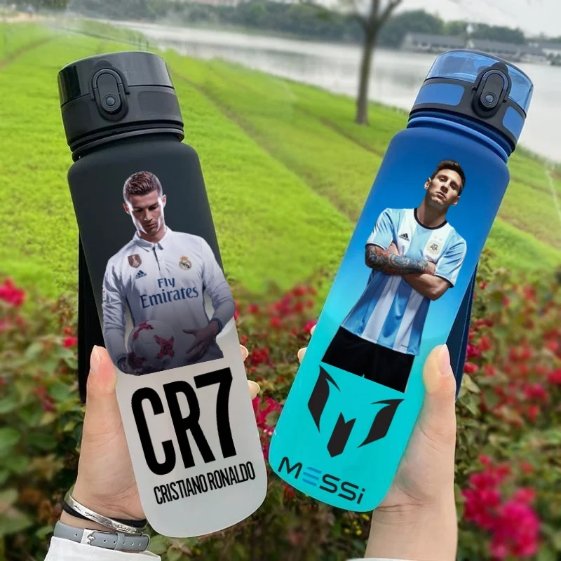 650ml Football Star Straw Water Cup Messi Ronaldo Portable Outdoor Large Capacity Sports Flip Cover Drinking Bottle Fans Gifts