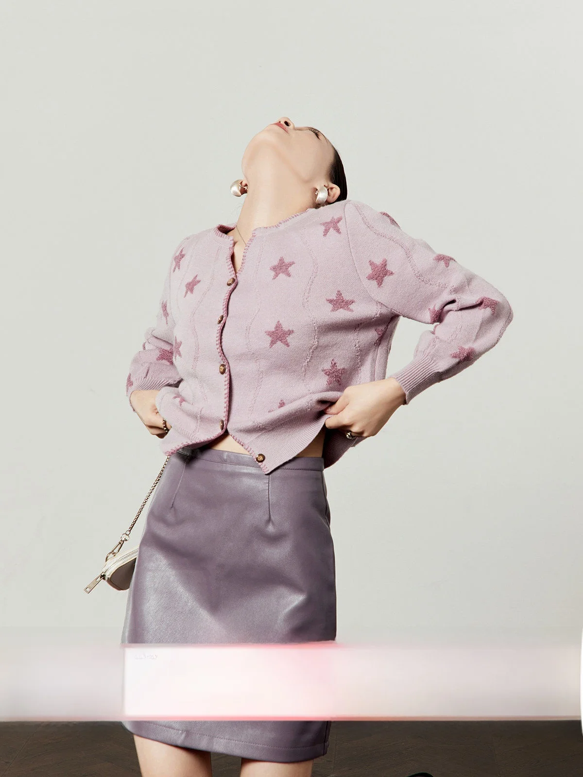 

Свободный фиолетовый вязаный свитер с v-образным вырезом, женский открытый кардиган со звездами, повседневный осенний свитер, Новое поступление, мягкая дышащая ткань