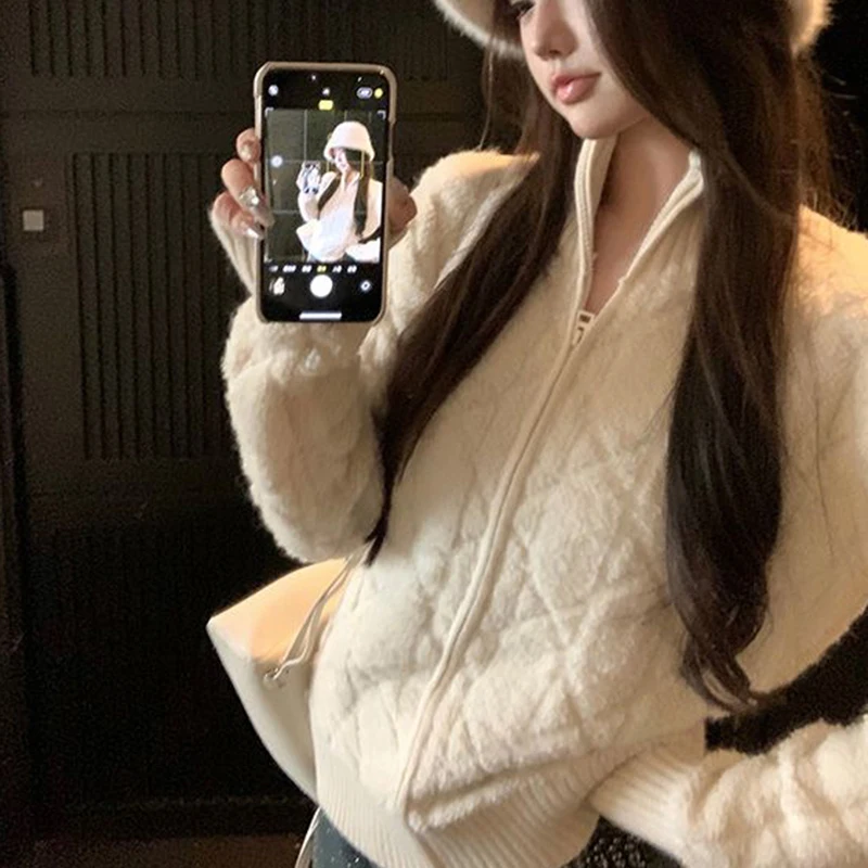 الكورية Argyle متماسكة سترة المرأة الأبيض كم طويل مطرزة معطف دافئ خريف شتاء فضفاض البريدي Harajuku Y2K سترة