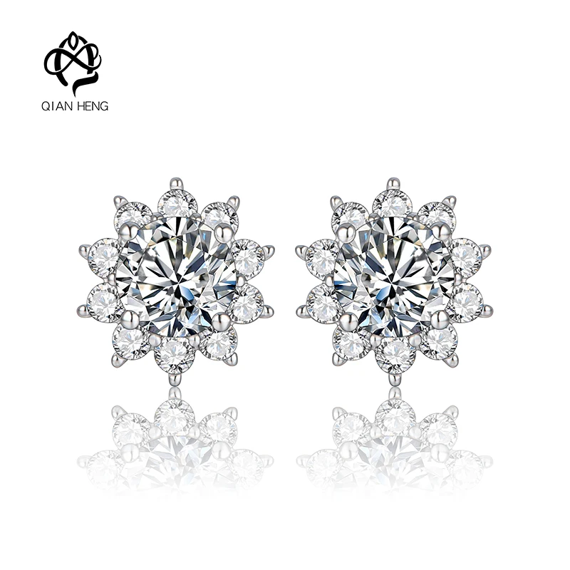 

Qian Heng Moissanite Earrings 1CT D color S925 silver Classic design for women Engagement Earring Wedding Shiny Party gift