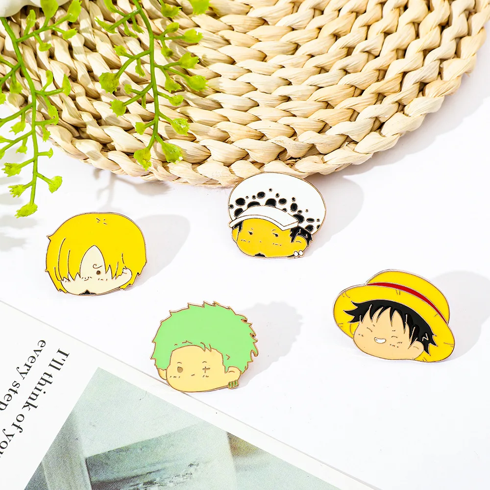 Anime Monkey D Luffy Straw Lapel Pins Backpack Jeans Enamel Brooch Pin Women Fashion Gifts Cartoon Badges