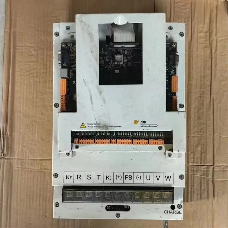 

2026 18.5kw Elevator Door Motor Controller Inverter ZXK-6000-018G-4 Integrated Elevator Control