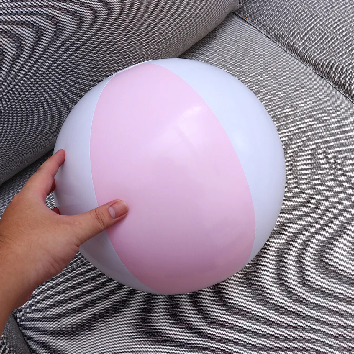 

PVC Inflatable Beach Ball Bright Colors for Kids Sports Training Playground Activities Birthday Parties Beach Ball