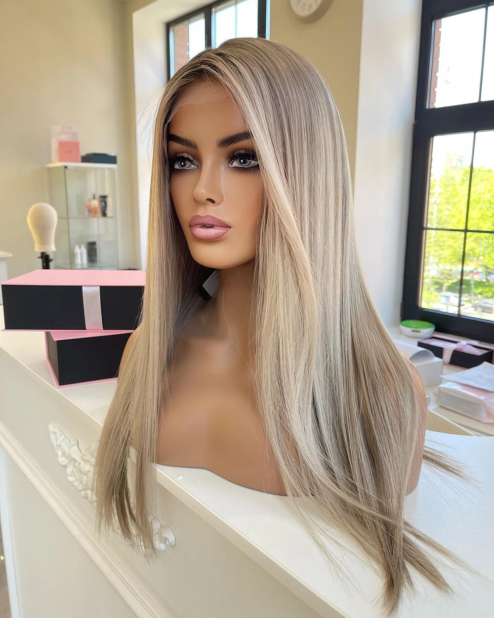 MGHNEED Highlight human hair lace frontal wig dark roots Ombre Brazilian colored blonde Hd transparent lace natural straight