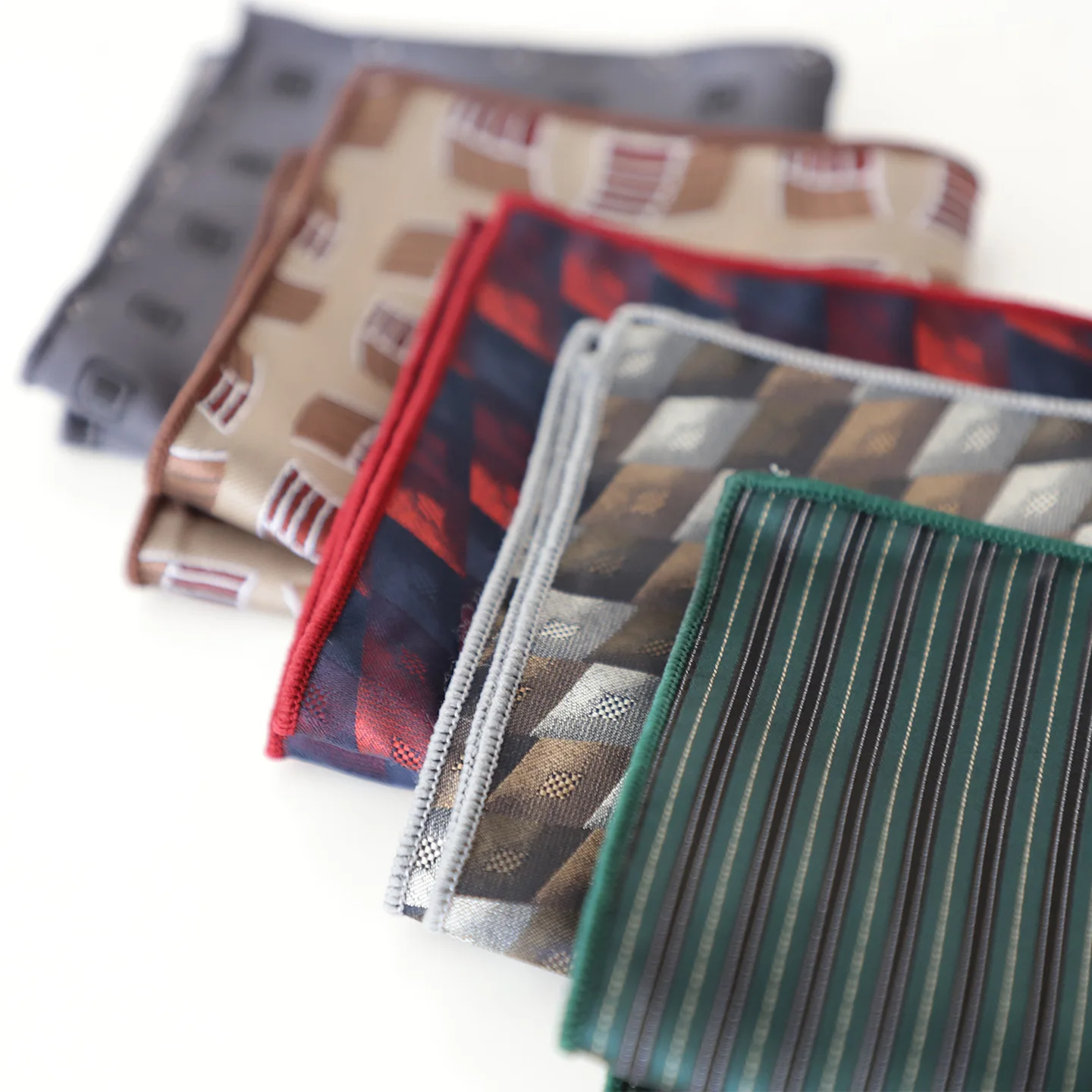 2026 فاخر رجالي جيب مربع البوليستر الجاكار الأخضر منديل 23 سنتيمتر لينة مخطط البني بيزلي المنديل الزفاف العريس Cravat