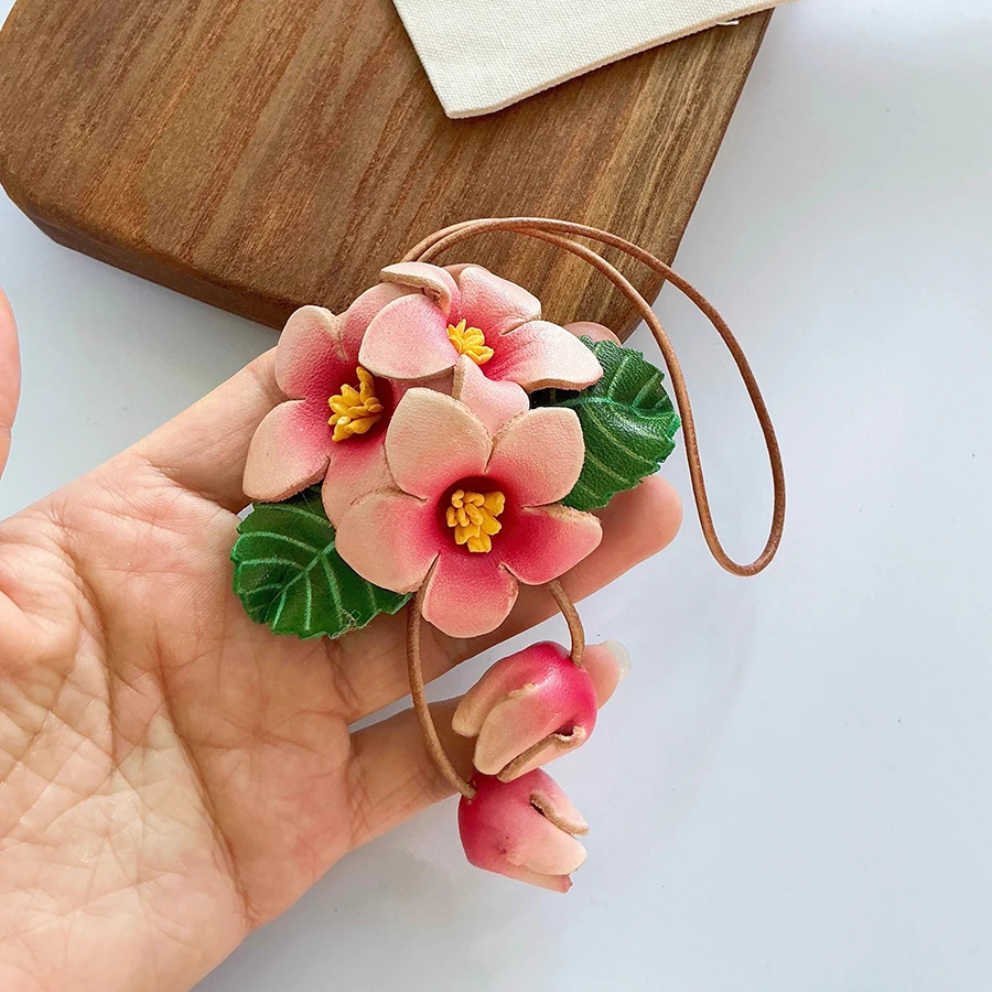 Genuine Top Grain Cowhide Floral Car Hanging Ornament Elegant Handbag Charm Fashionable Auto Interior Decor Cute Gift Pendants