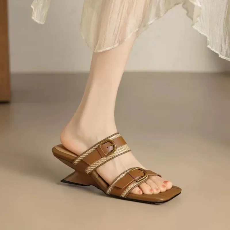 

Square Toe High Heels Slippers Women's Vintage Braided Belt Buckle Open Toe Wedges Sandals Summer New Fashion Outdoor Flip Flops