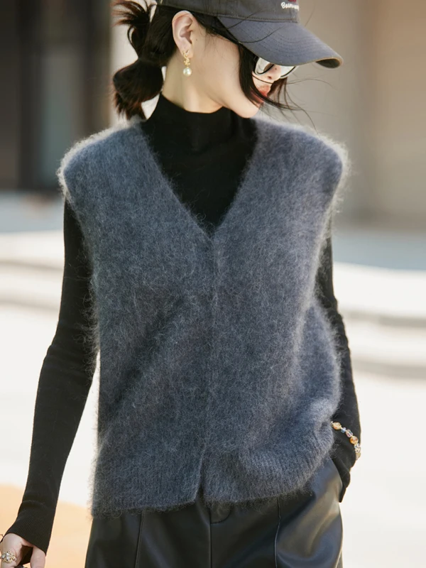 Autumn Women's Knitted Fleece Lined Wool Cashmere Vest Seamless Layering Sweater V Neck Pullover Fashionable Casual Top