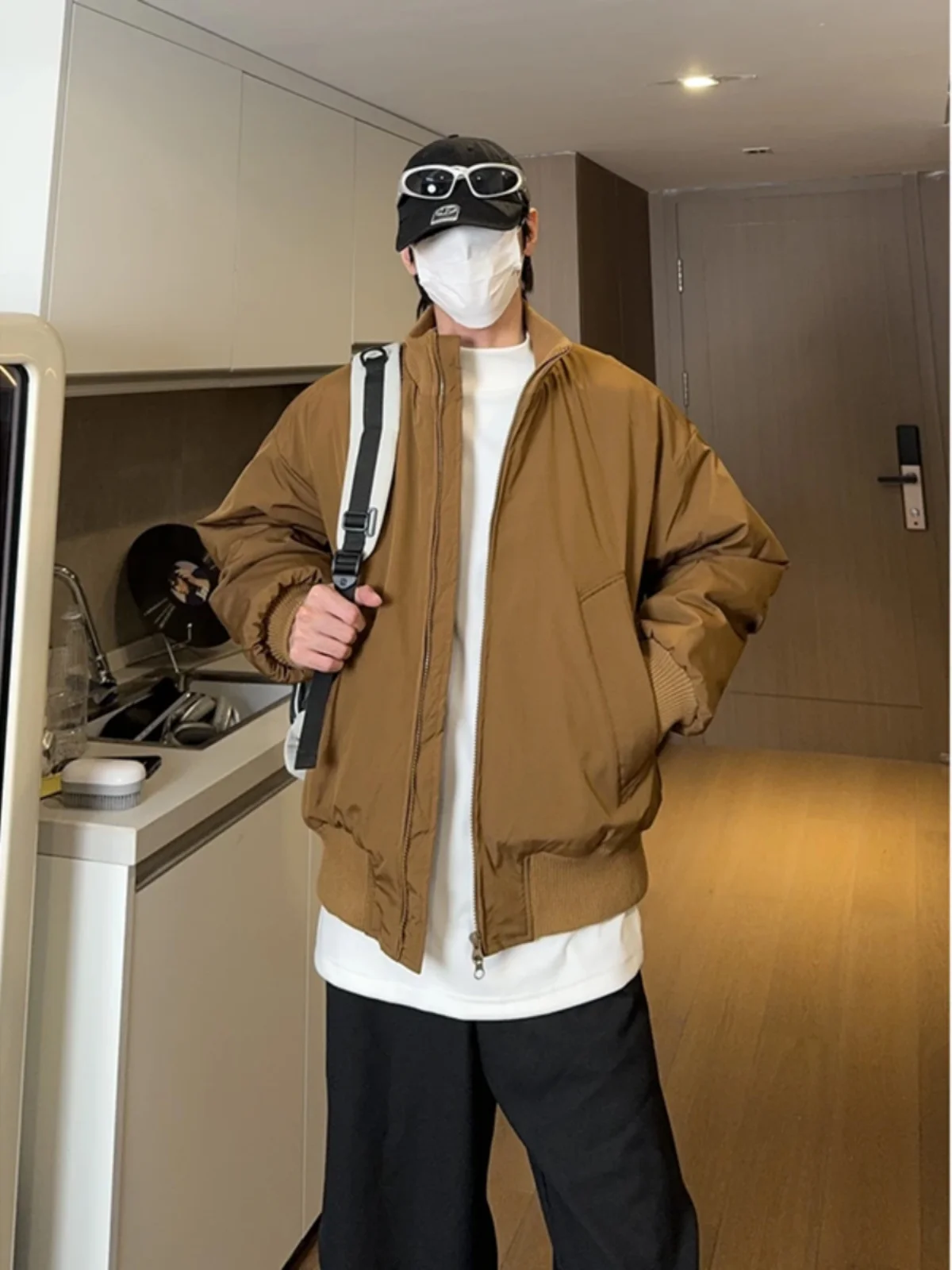 

Мужская демисезонная куртка-бомбер из хлопка с начесом, воротник-стойка, свободный крой, утепленная полиэстером, теплая