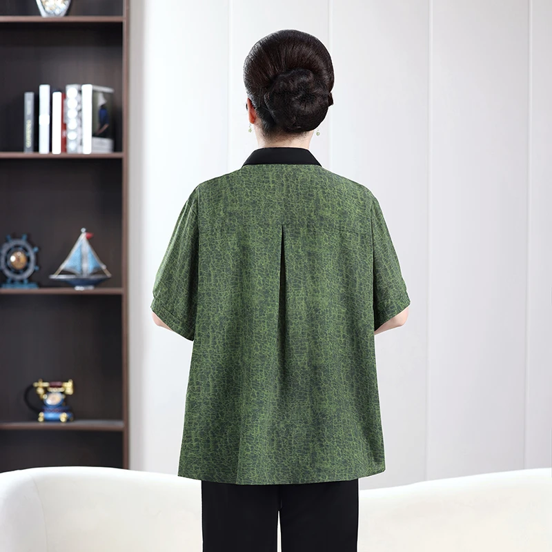 Camicia estiva con colletto classico stampato con motivo in pelle Camicia da donna all'aperto T-shirt casual taglie forti Top casual in tessuto allentato