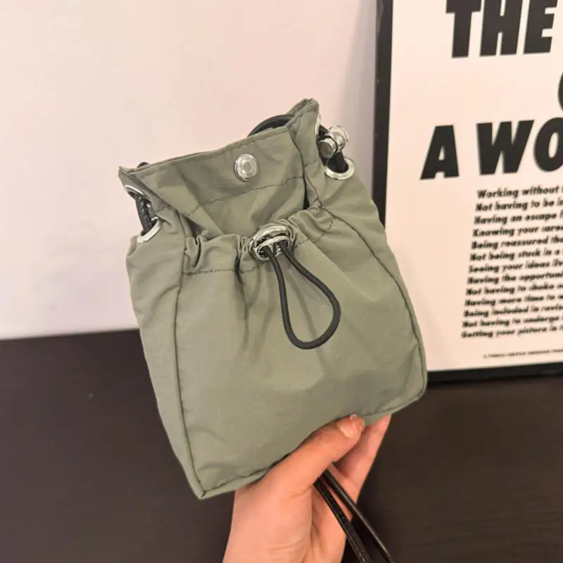 

Nylon Crossbody Bag Soft Mini Phone Wallet Multifunctional Square Shoulder Bag Crossbody Purse Canvas Purse Messenger Bag