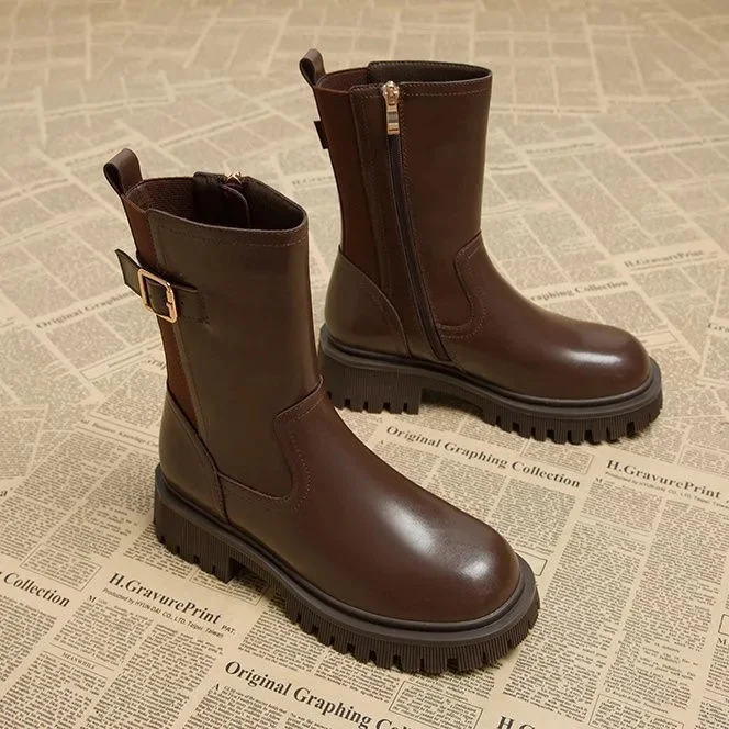 Botas de tornozelo femininas chiques com sola grossa e fivela de metal inverno 2024 nova chegada estilo europeu botas curtas com parte superior de borracha