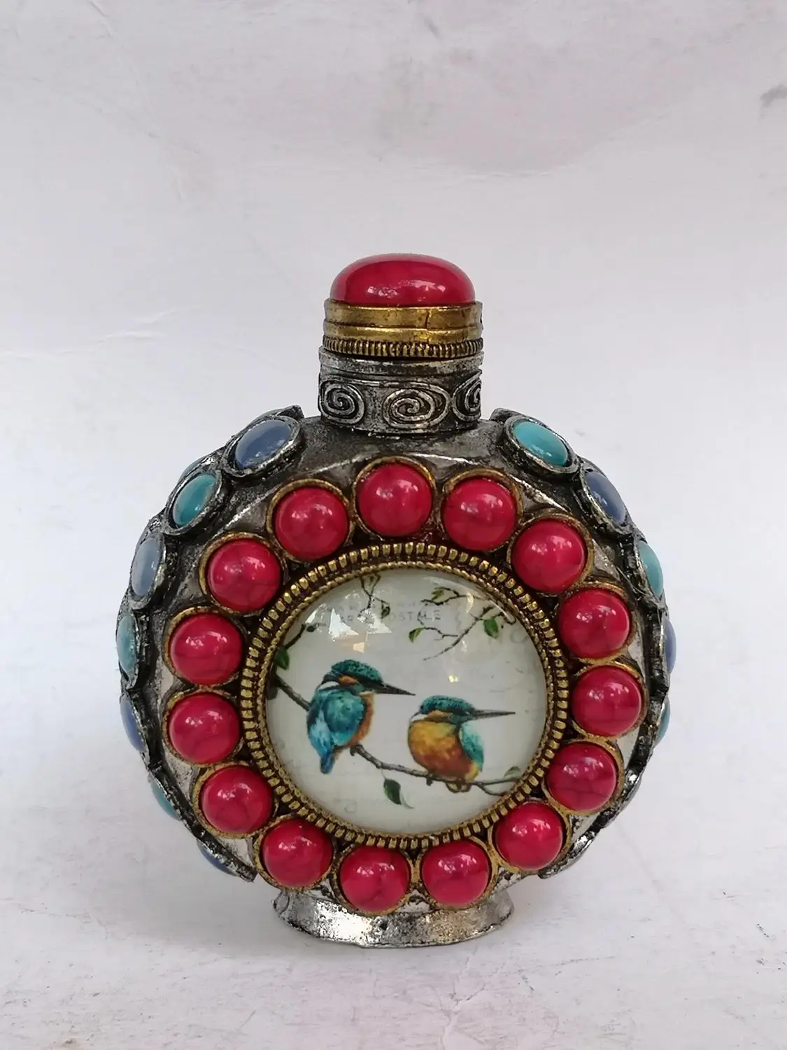 

Exquisite antique double-sided color drawing snuff bottle handicraft