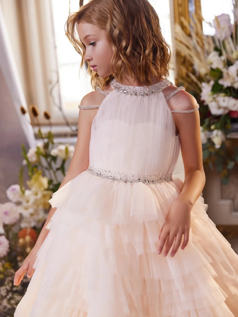 Fashionable Puffy Beaded Kids Princess Gown Birthday Party Wear Elegant Halter Sleeveless Girls Dresses For Stage Performance