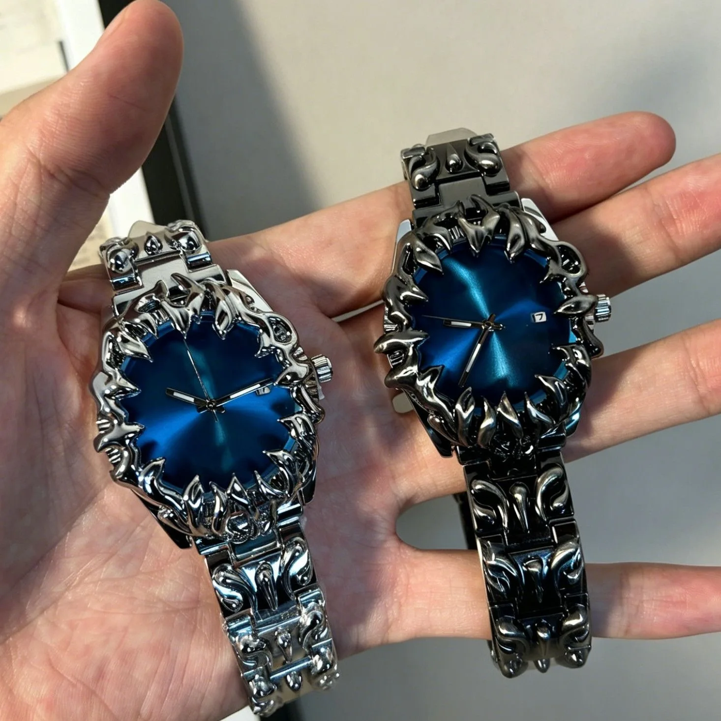 New Color Claw Men's Quartz Watches Vintage Date Window European and American Cool Trendy Alien Neutral Wristwatch Holiday Gift