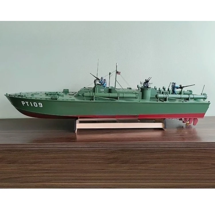 RC Boat 1:25 RTR Version PT-109 Torpedo Boat 1038mm Huge Warship Model Universal Remote Control Racing Ship Model Toys
