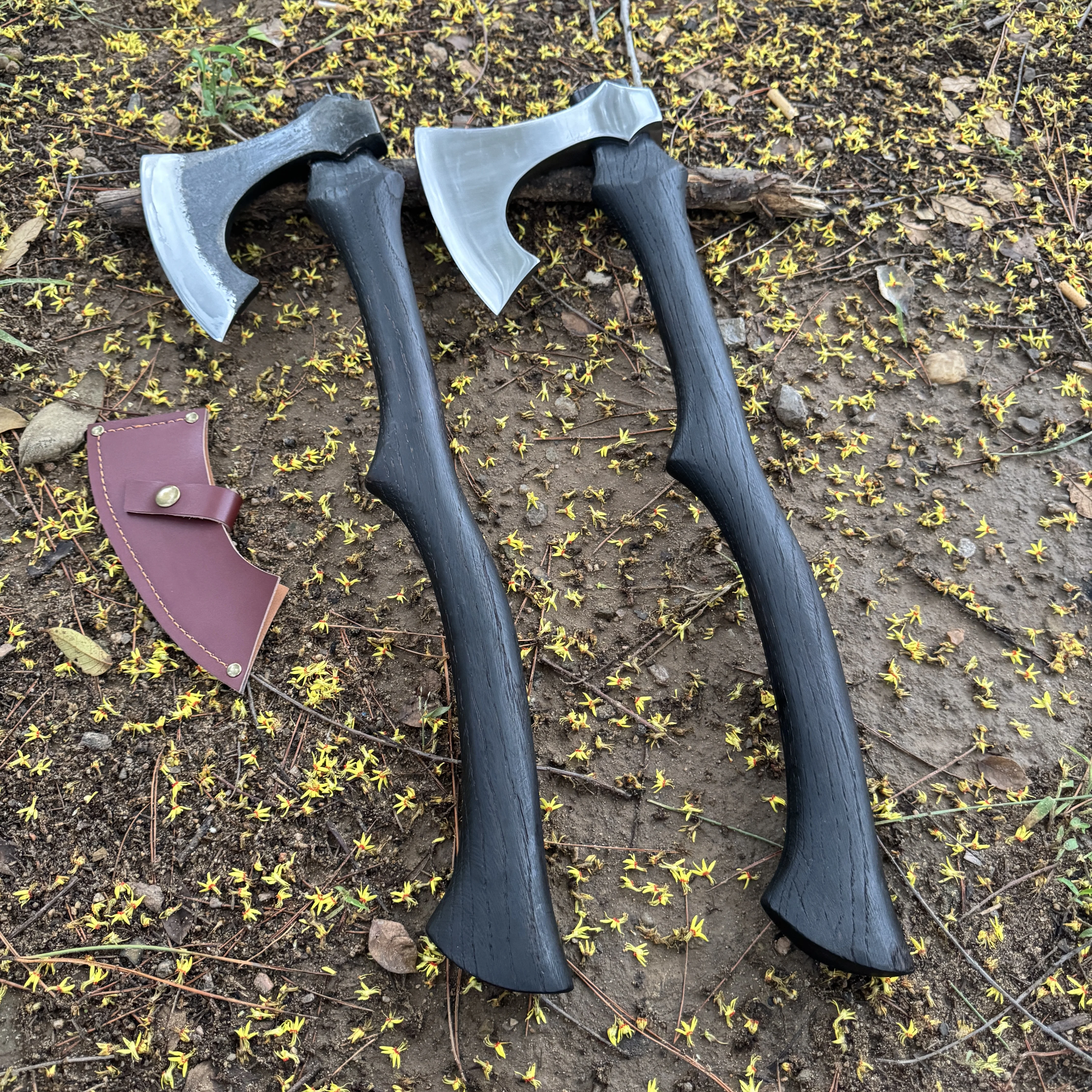

NEW Outdoor Wide-blade Tactical Axe 65 Manganese Steel Aokaoka Wood Handle Camping Emergency Household Firewood Splitting Tool