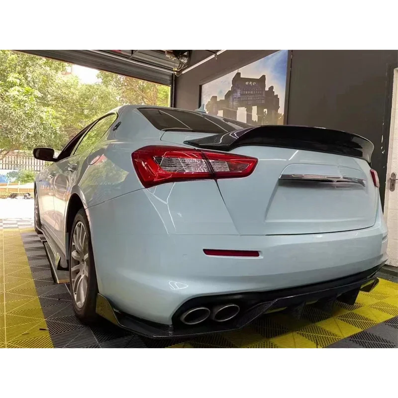 High Quality Carbon Fiber Rear Diffuser Body Kit Auto Exterior Aerodynamic Upgrade Styling Parts