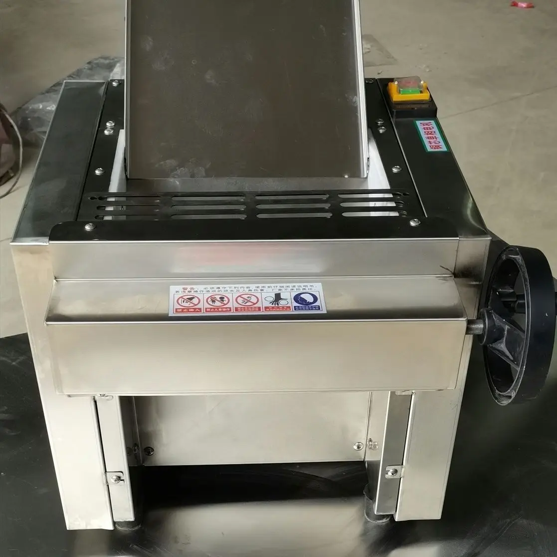 آلة العجن آلة صنع المعكرونة منضدية آلة تغليف العجين المنزل استخدام البيتزا الخبز العجين الضغط